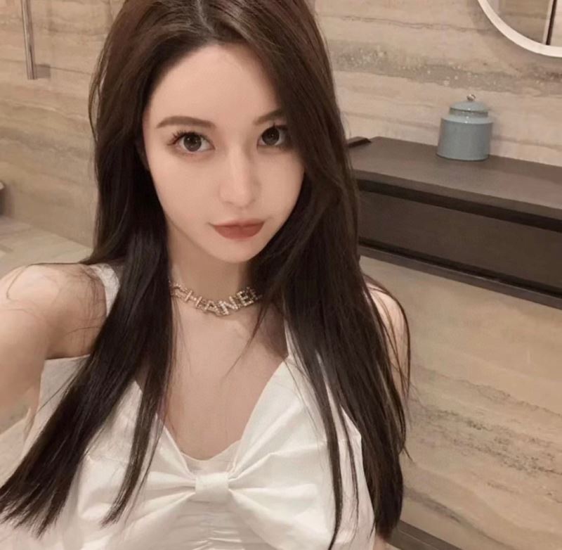 Ch**el necklaces
